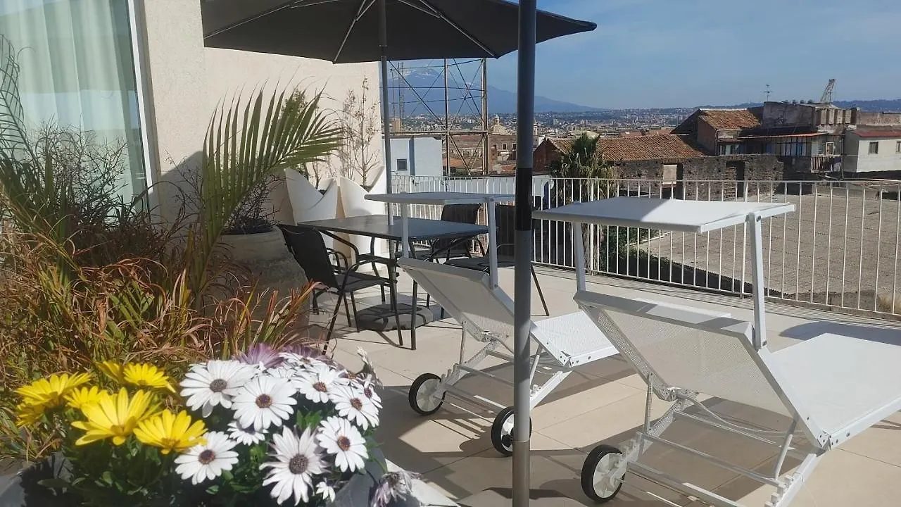 Attico Sul Porto Di Catania E Vista Vulcano Italy